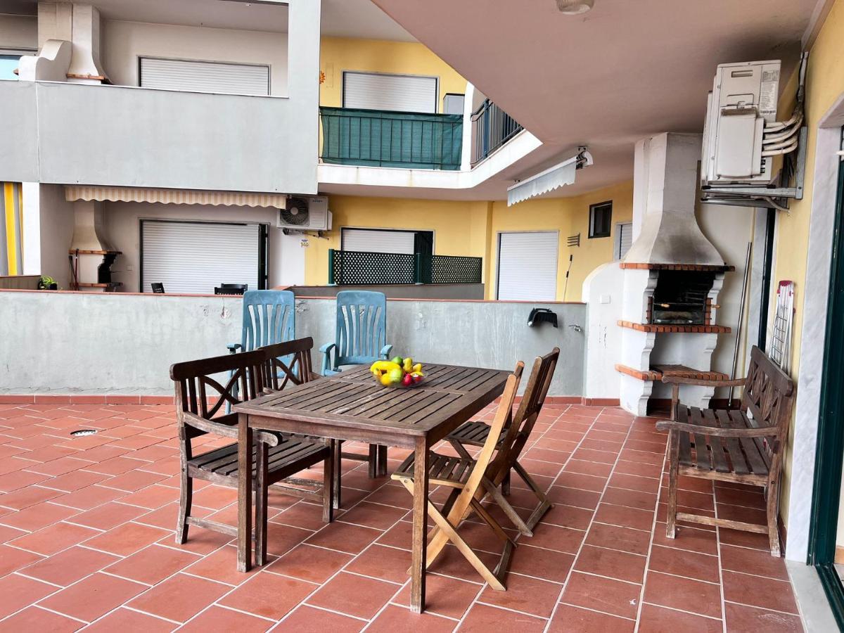 Armacao De Pera Ocean Terrace With Pool By Homing Leilighet Eksteriør bilde