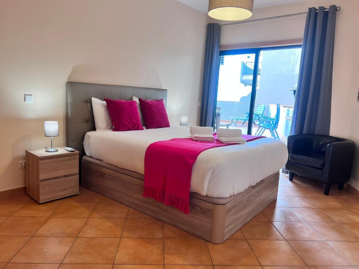 Armacao De Pera Ocean Terrace With Pool By Homing Leilighet Eksteriør bilde